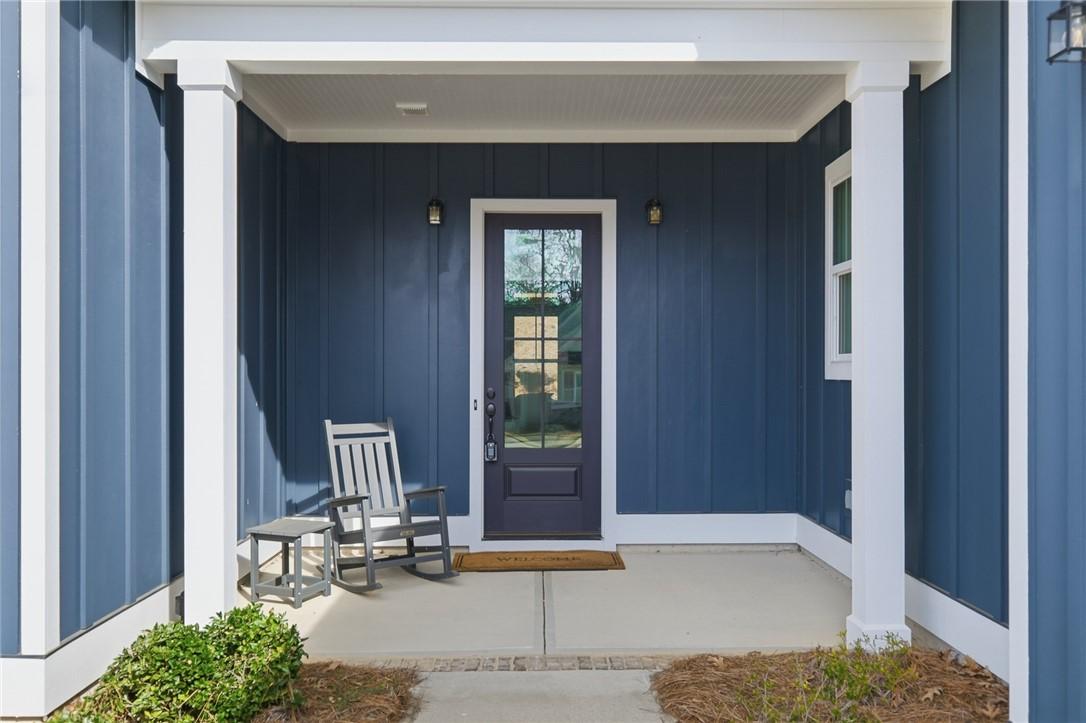 Image 2: Exterior Front Entry