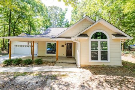 906 STILLWATERS Drive