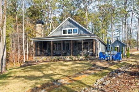 558 TRANSOM Drive