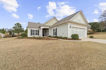 1040 CREEKWOOD PLACE