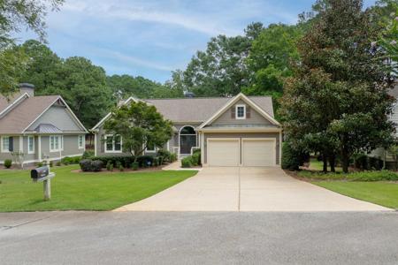 124 OAKTON NORTH