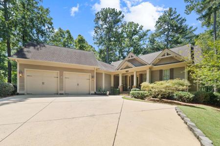 1011 PLANTATION POINT DRIVE