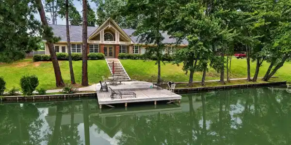 103 N HIDDEN LAKE DRIVE