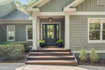 1630 DOGWOOD DRIVE