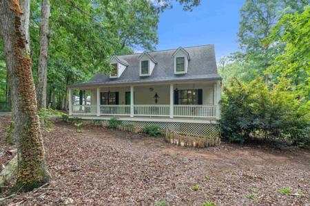 121 E E RIVER BEND DRIVE