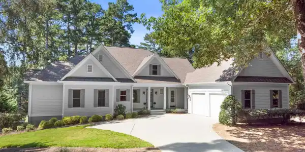 1011 RIDGE TERRACE