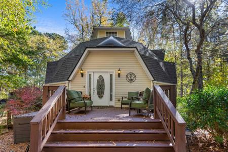 1251 WHITE OAK DRIVE