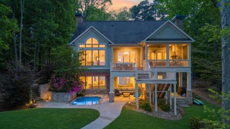 124 LAKE RIDGE ROAD