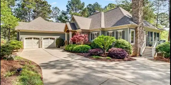 1091 BROOKSIDE