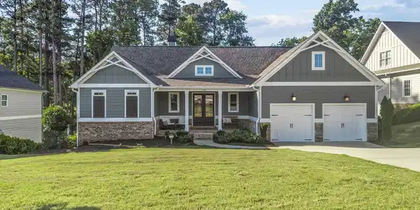1100 HIDDEN HILLS CIRCLE