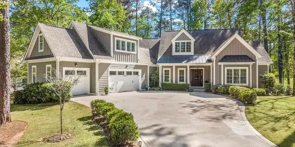 1040 QUAKER RIDGE ROAD