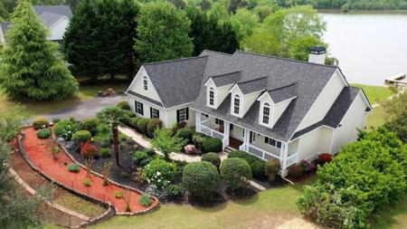 1031 SHORELINE DRIVE