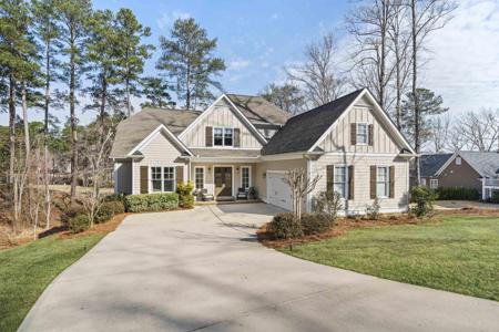 1020 TURNBERRY CIRCLE