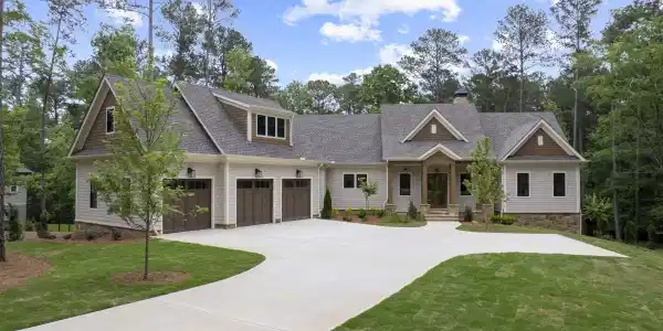 1040 PARROTTS COVE