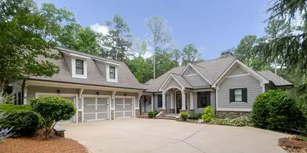 1010 JONES BLUFF COURT