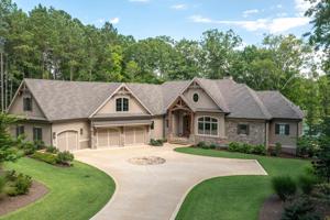 1061 HOLTS FERRY Lot 133