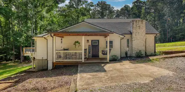 222 W RIVER BEND DRIVE