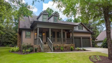 1061 HARBOR LOOP