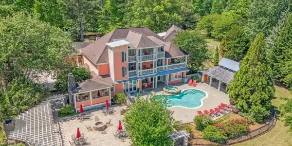 1741 INDIAN WOODS