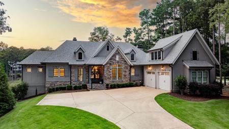 1071 CREEK BLUFF