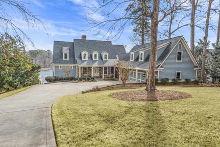 1661 LIGHTHOUSE CIRCLE