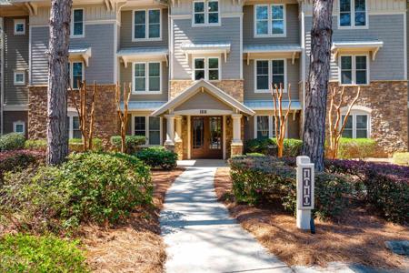 1010D CREEKSIDE
