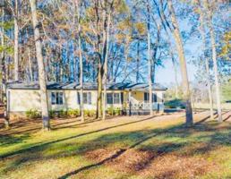 1631 SHADY OAK LANE