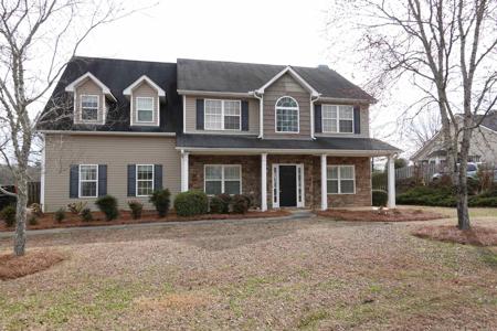 136 OAKWOOD DRIVE