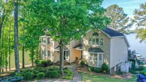 1671 VINTAGE CLUB DRIVE