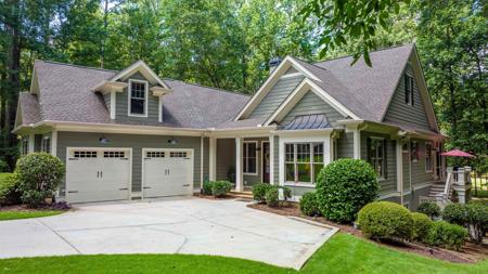1801 CLUB DRIVE