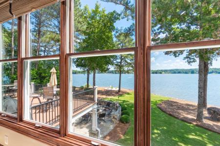 148 BARRINGTON HALL DRIVE Lot 147