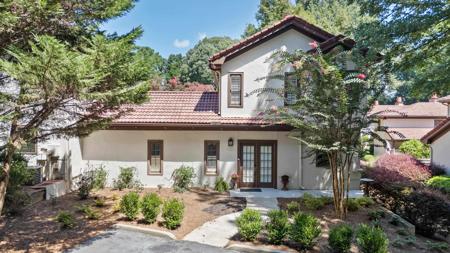 1410 CLUB DRIVE