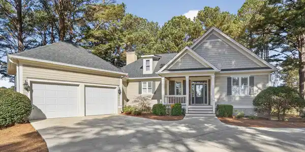 100 INDIAN TRAIL