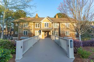 1020E PORTAGE TRAIL