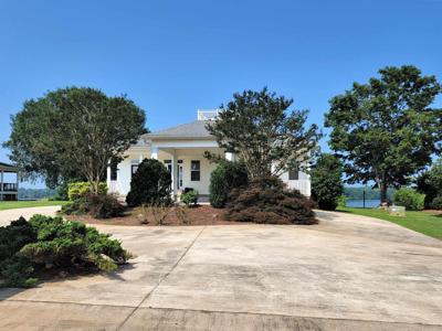 1511 OCONEE HEIGHTS DRIVE
