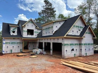 106 LAKEVIEW ESTATES CIRCLE
