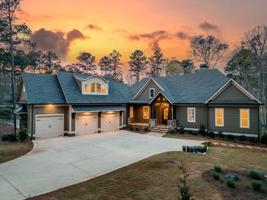 1121 MILL CREEK