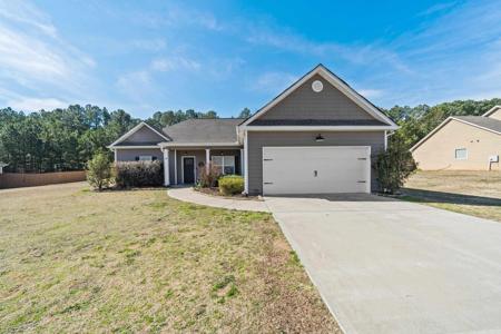 136 HUNTERS CHASE COURT