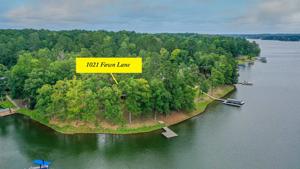 1021 FAWN LANE