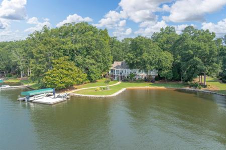 140 WINNSTEAD PLACE