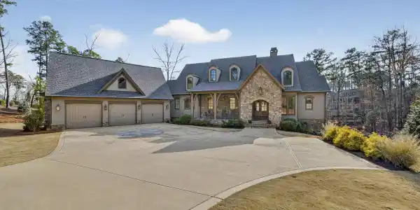 1031 CAVALIER COVE