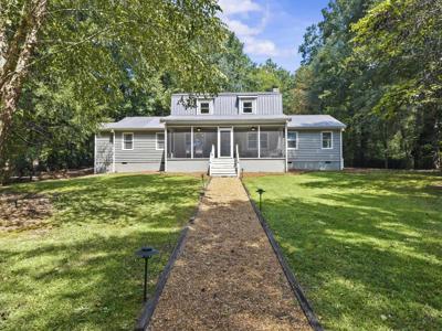118 LAKE DRIVE