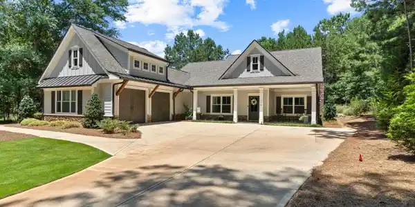 178 PARKSIDE LANE