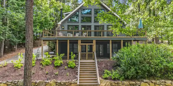 1110 COSBY CIRCLE