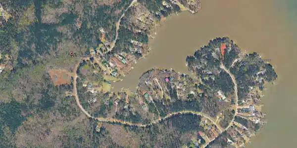 211 WINDING RIVER ROAD