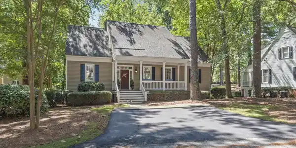 112 SEVEN OAKS WAY