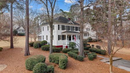 104 MAYFAIR COURT