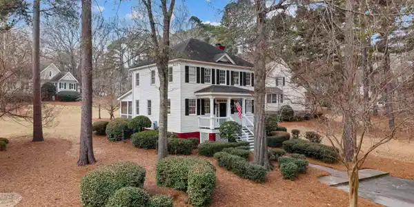 104 MAYFAIR COURT