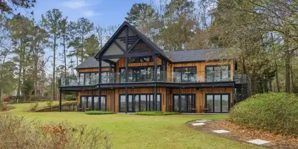 90 BRADFORD DRIVE