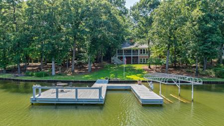 225 REYNOLDS DRIVE